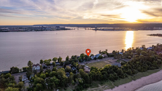 Evening sunset views just steps from Bayview Cottage on Park Point.